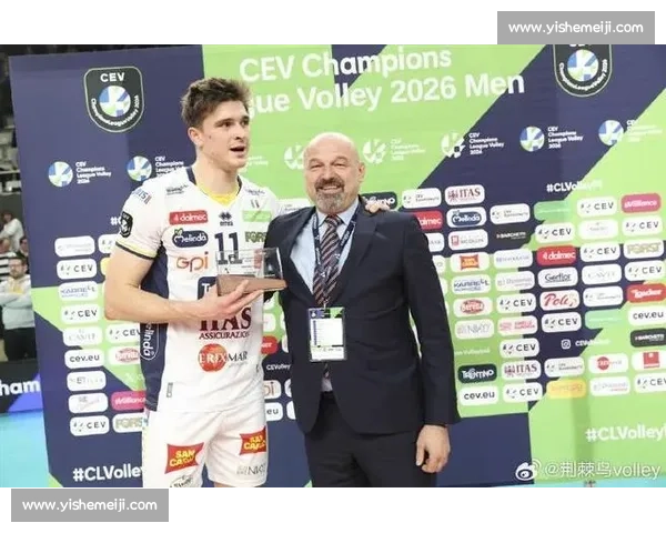 弗里克锁定巴萨青训新星 季前赛重点考察边锋比尔希利 弗里克锁定巴萨青训新星 季前赛重点考察边锋比尔希利